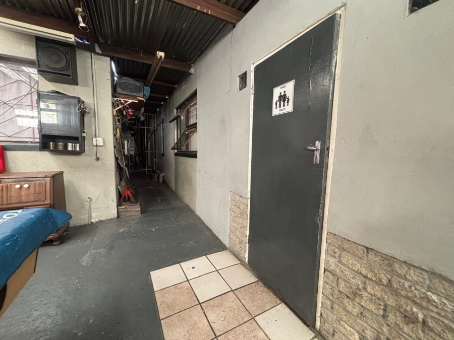 7 Bedroom Property for Sale in Beverly Park Western Cape